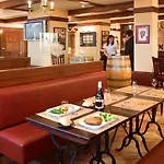 Ibis Lyon Sud Saint-Rambert-D'Albon Szálloda 3*