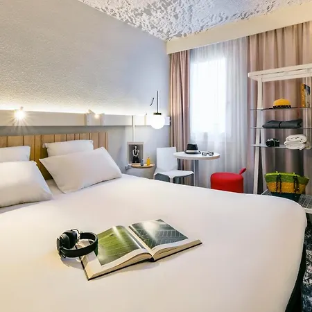 Ibis Rambert D'albon 3*