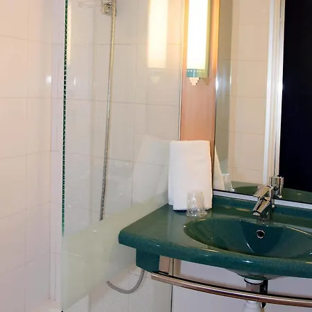 Ibis Rambert D'albon Hotel 3*