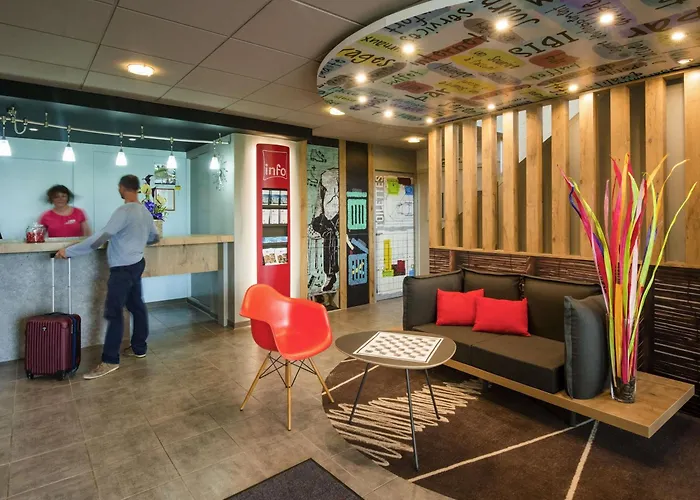 Ibis Rambert D'albon Hotel 3*