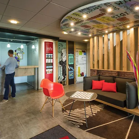 Ibis Lyon Sud Hotel 3*